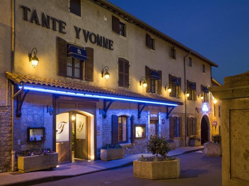 Logis Hotel Tante Yvonne & Son Restaurant Semi-Gastronomique - Lyon Nord 쿠엔시우 외부 사진