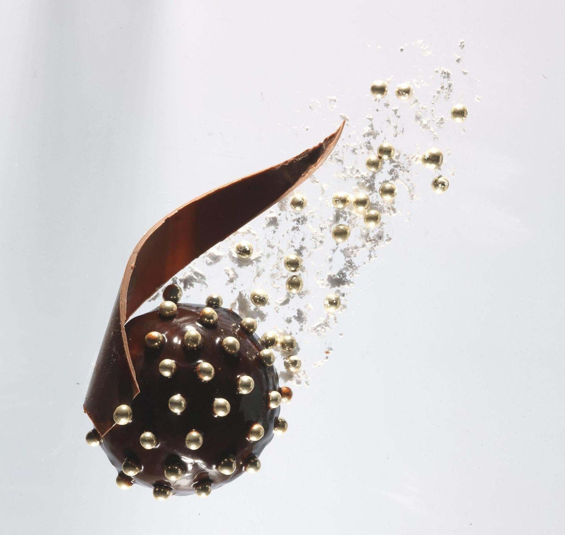 Logis Hotel Tante Yvonne & Son Restaurant Semi-Gastronomique - Lyon Nord 쿠엔시우 외부 사진