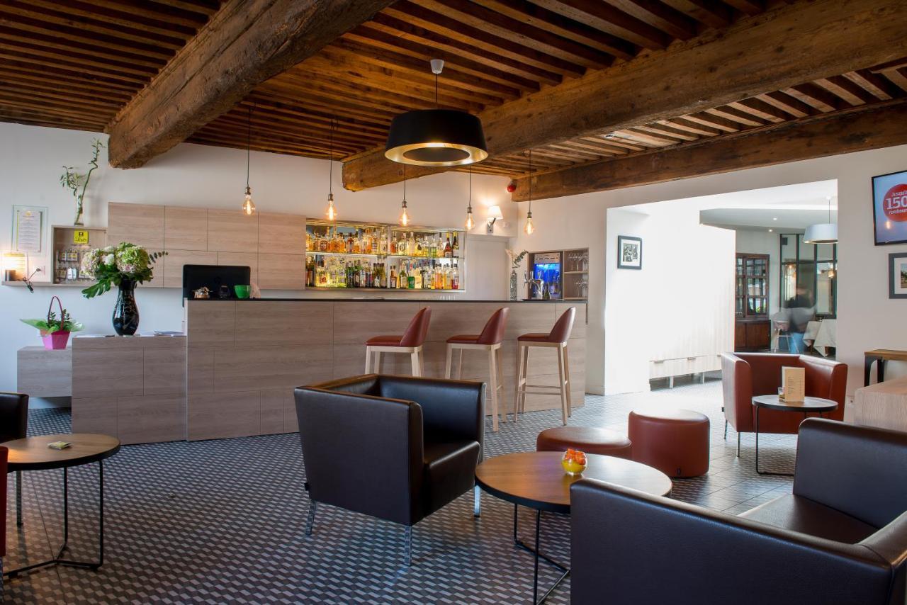 Logis Hotel Tante Yvonne & Son Restaurant Semi-Gastronomique - Lyon Nord 쿠엔시우 외부 사진